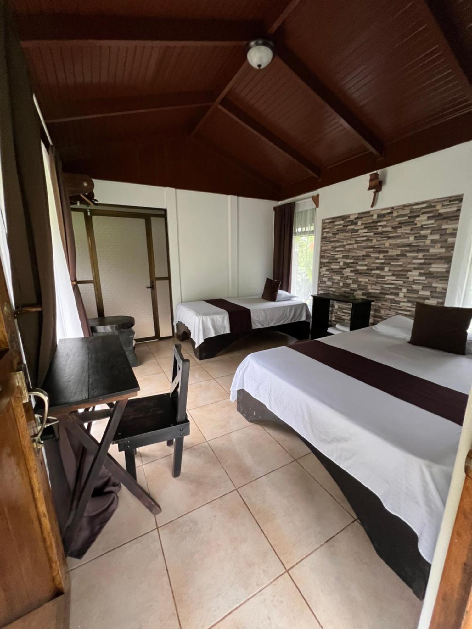 ביחגואה Hotel Catarata Rio Celeste מראה חיצוני תמונה